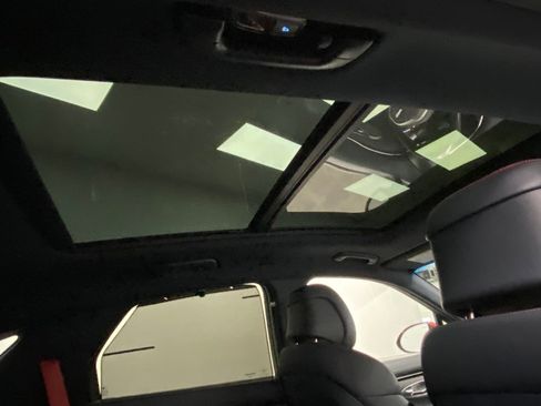 Used 2023 Genesis GV70 2.5T w/ Sport Prestige Package image 41