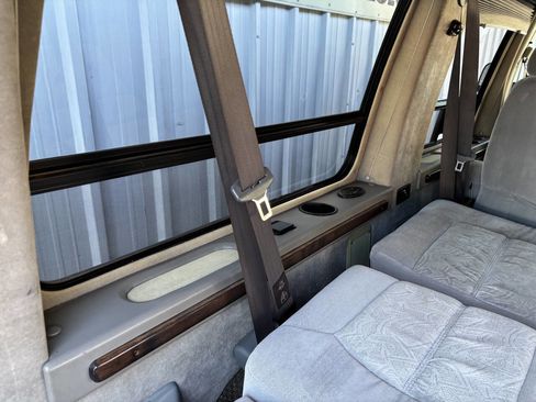 Used 2003 Ford E-150 and Econoline 150 image 14