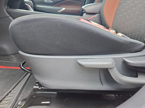 Used 2024 Nissan Kicks SR FWD image 19