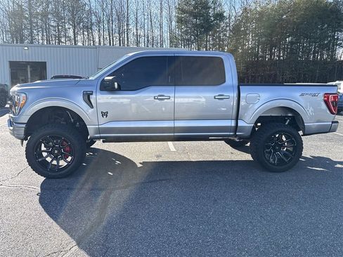 Used 2022 Ford F150 XLT w/ Equipment Group 302A High image 4