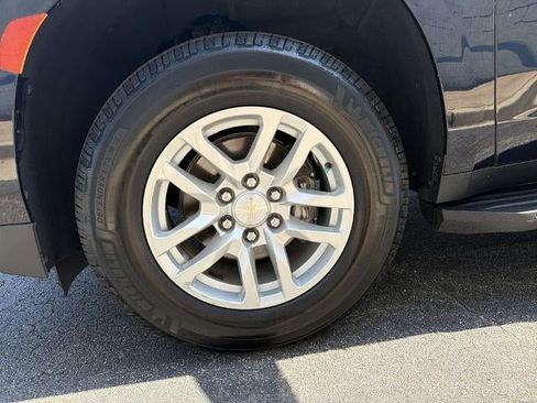 Used 2022 Chevrolet Tahoe LS w/ Driver Alert Package RWD image 11