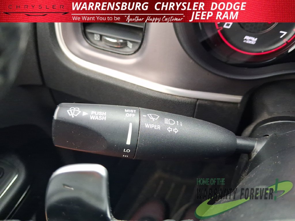 Used 2022 Dodge Charger SXT w/ Blacktop Package AWD/4WD image 16