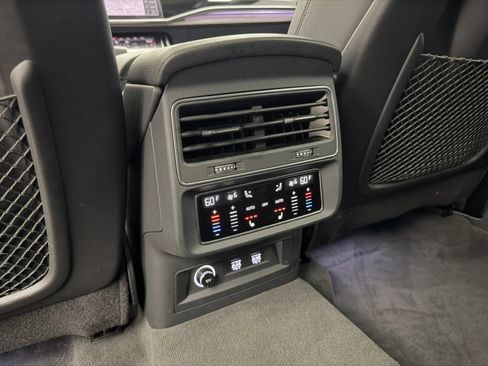 Used 2019 Audi Q8 Prestige AWD/4WD image 47