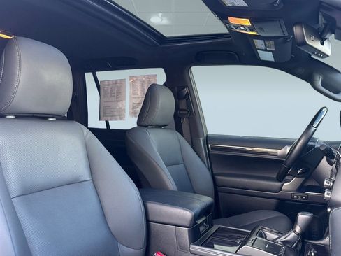 Used 2023 Lexus GX 460 Premium image 31