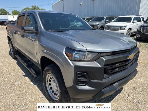 Used 2025 Chevrolet Colorado W/T AWD/4WD image 7