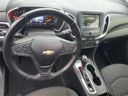 Certified 2019 Chevrolet Equinox LT image 18