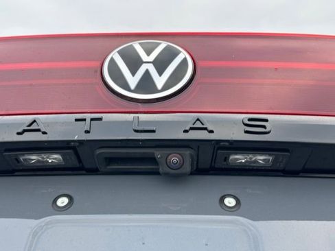New 2026 Volkswagen Atlas Cross Sport SEL R-Line image 18