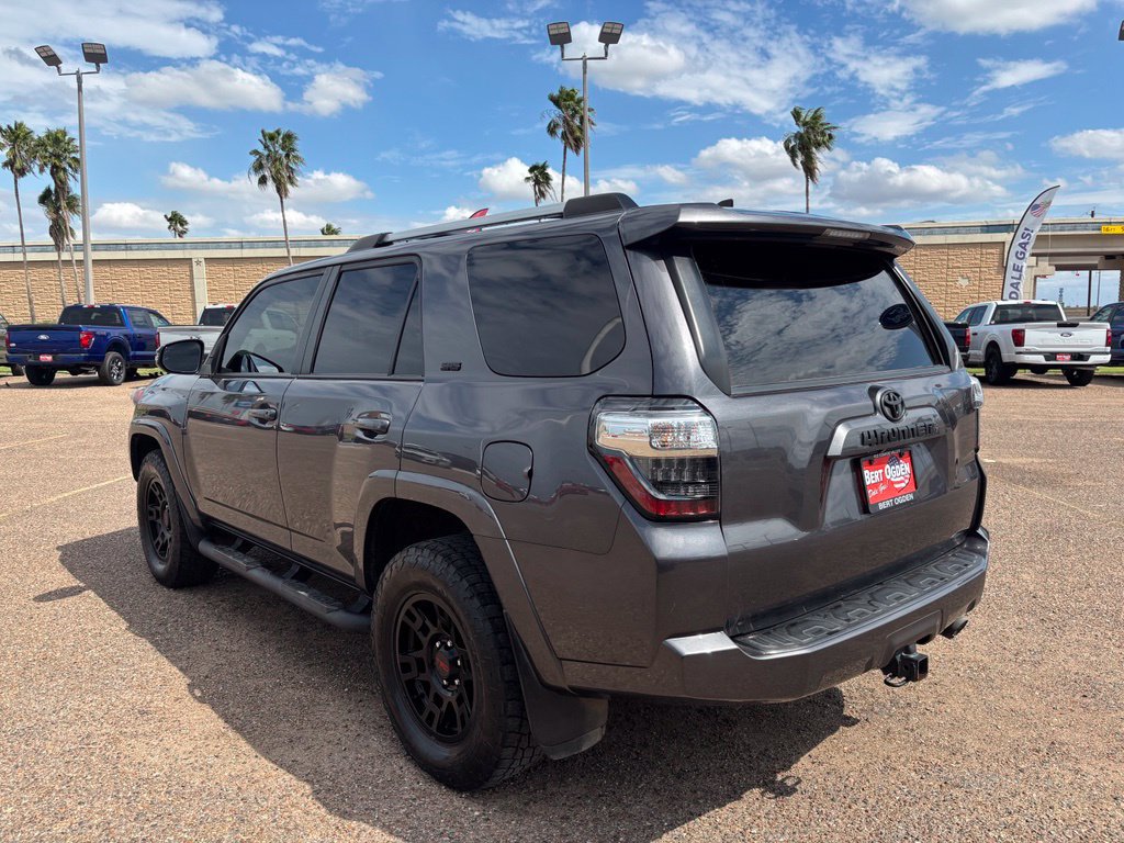 Used 2023 Toyota 4Runner SR5 Premium w/ Moonroof Package AWD/4WD image 4