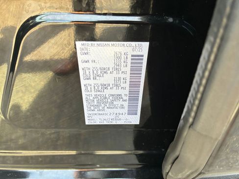 Used 2025 Nissan Pathfinder SV image 32