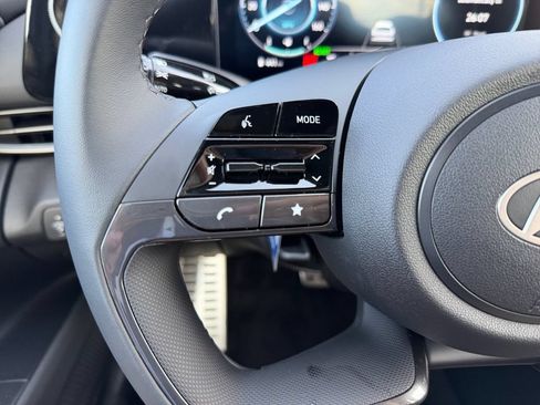 New 2026 Hyundai Elantra SEL FWD image 22