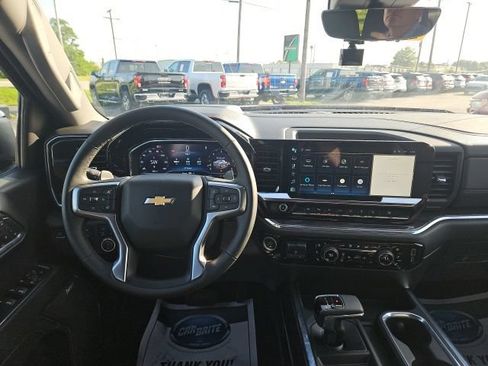 Used 2024 Chevrolet Silverado 1500 LTZ w/ LTZ Premium Package AWD/4WD image 18
