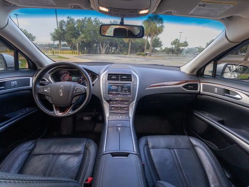 Used 2016 Lincoln MKZ w/ Equipment Group 300A Reserve FWD image 18