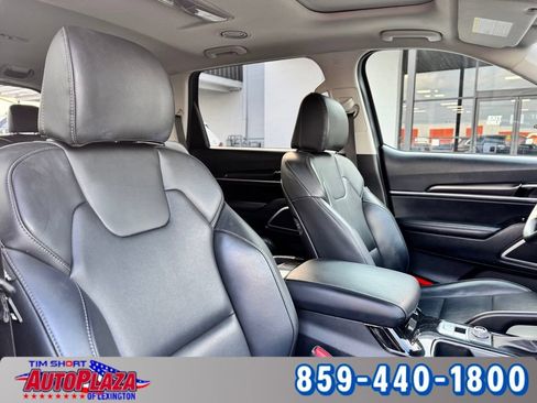 Used 2025 Kia Telluride S AWD/4WD image 50