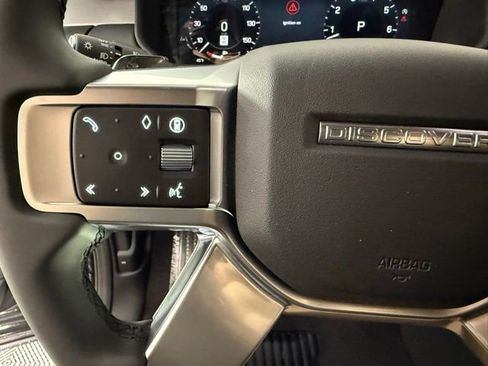 Certified 2025 Land Rover Discovery Dynamic SE image 16