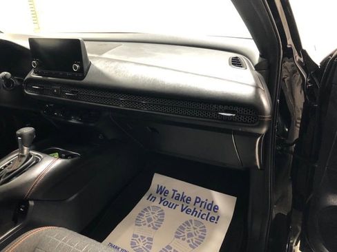 Used 2025 Honda HR-V Sport image 13