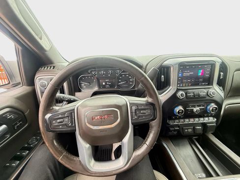 Used 2020 GMC Sierra 1500 SLT RWD image 6