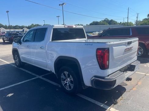 Used 2025 GMC Sierra 1500 SLT AWD/4WD image 2