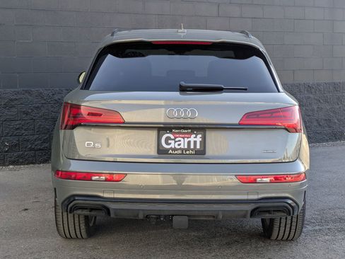 Certified 2025 Audi Q5 2.0T Premium w/ Convenience Plus Package image 7