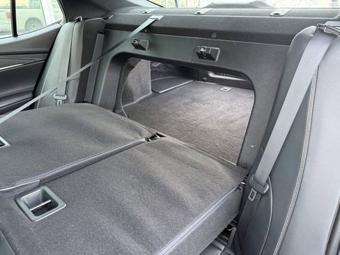 Used 2025 Toyota Camry SE FWD image 26