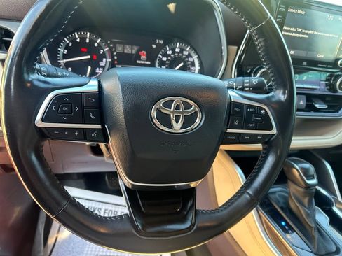 Used 2020 Toyota Highlander Limited AWD/4WD image 26