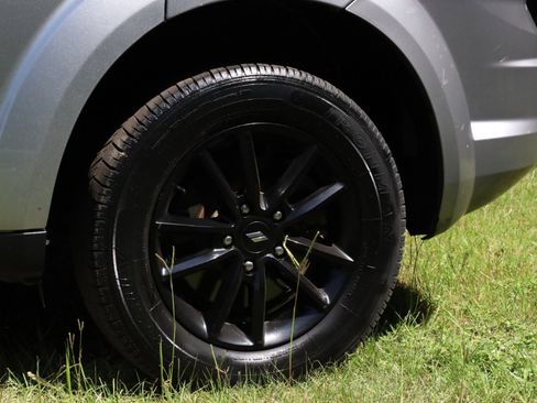 Used 2020 Dodge Journey SE w/ Blacktop Package image 25