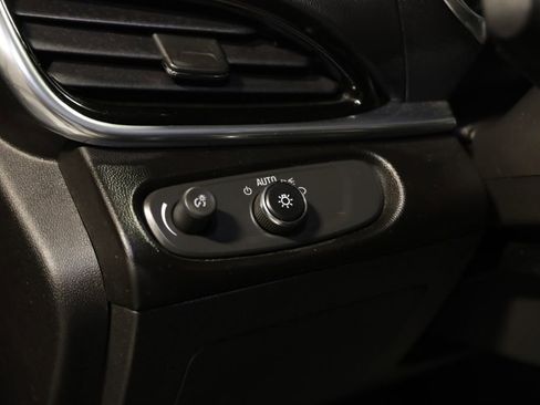 Used 2017 Chevrolet Volt Premier w/ Driver Confidence II Package image 21