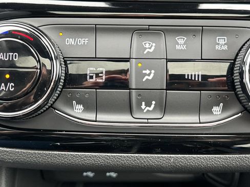 Used 2026 Buick Envista Sport Touring w/ Convenience I Package FWD image 29