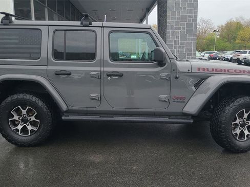 Used 2021 Jeep Wrangler Unlimited Rubicon w/ Dual Top Group AWD/4WD image 13