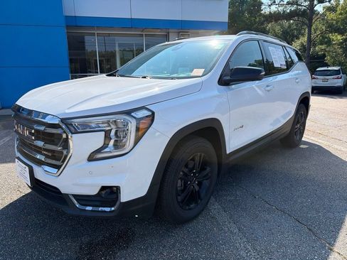 Used 2024 GMC Terrain AT4 w/ Tech Package AWD/4WD image 1