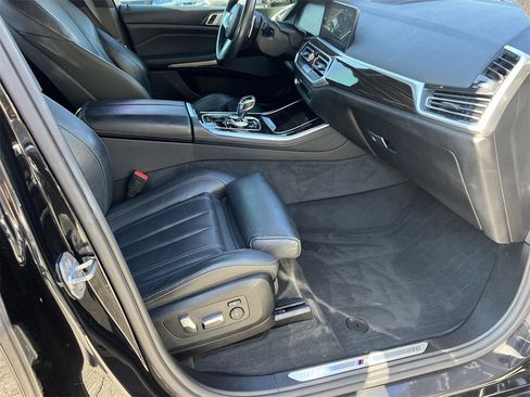 Used 2019 BMW X5 xDrive40i w/ M Sport Package image 11