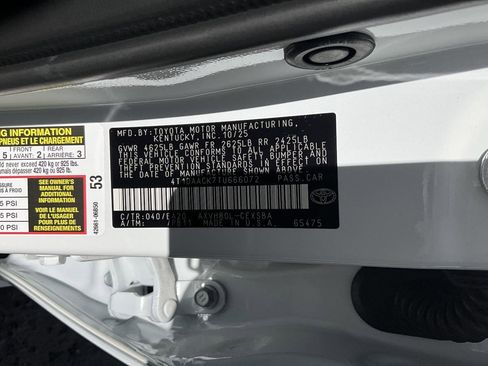 New 2026 Toyota Camry Hybrid image 14