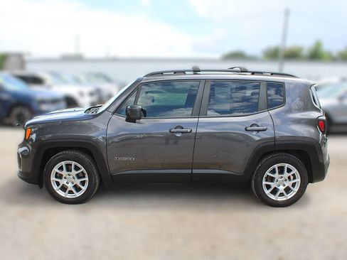 Used 2021 Jeep Renegade Latitude FWD image 14