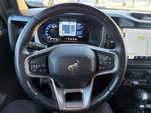 Certified 2022 Ford Bronco Outer Banks w/ Sasquatch Package image 21