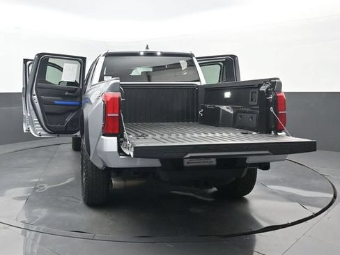 Used 2026 Toyota Tacoma TRD Off-Road AWD/4WD image 33
