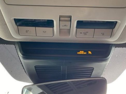 Used 2024 MAZDA MAZDA3 s image 34