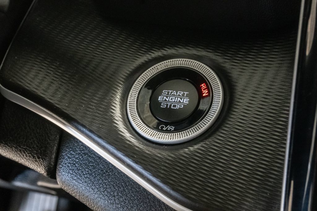 Used 2023 Jeep Grand Cherokee L Laredo AWD/4WD image 17