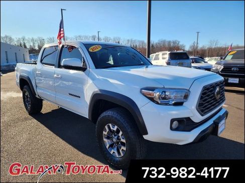 Used 2023 Toyota Tacoma TRD Off-Road image 1
