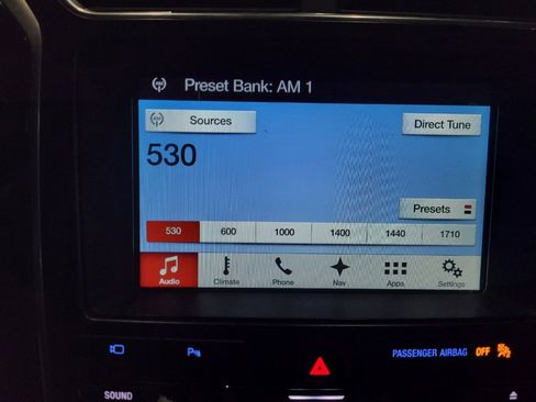 Used 2017 Ford Explorer Limited image 25