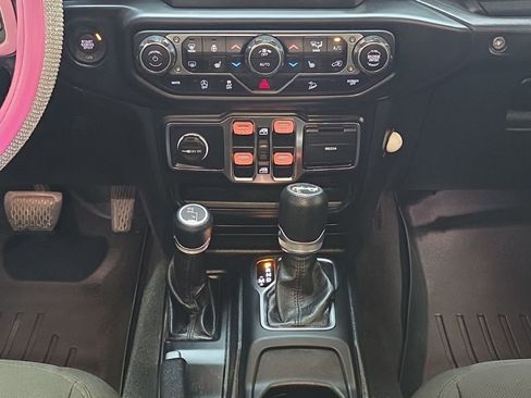 Used 2020 Jeep Wrangler Unlimited Sport AWD/4WD image 27