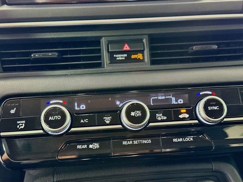 Used 2023 Honda Pilot EX-L image 18