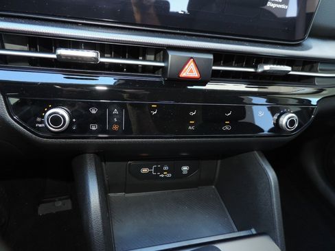 New 2026 Kia Sportage LX w/ LX Convenience Package image 18