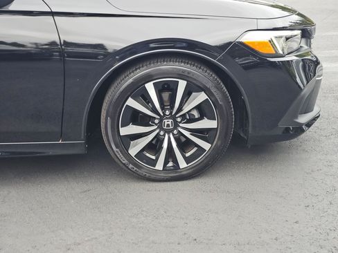Used 2024 Honda Civic EX image 9