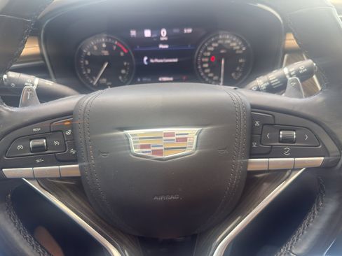 Used 2022 Cadillac XT6 Sport image 19