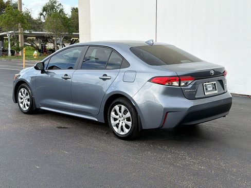 Used 2025 Toyota Corolla LE FWD image 3