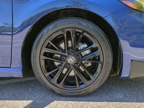 Used 2025 Toyota Camry SE w/ Convenience Package FWD image 11