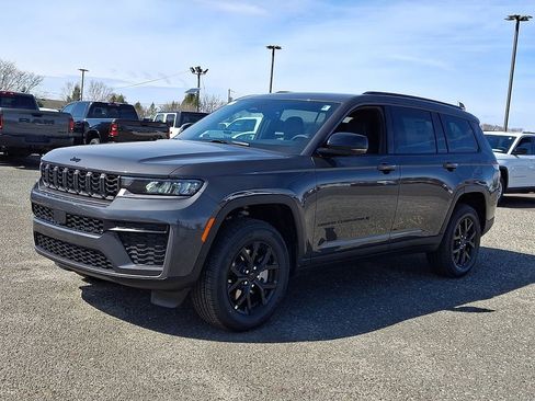 New 2026 Jeep Grand Cherokee L 4WD image 4