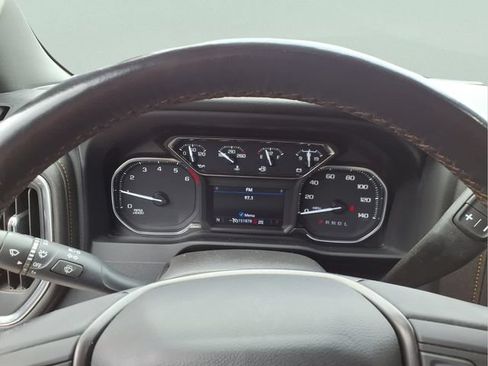 Used 2022 GMC Sierra 1500 AT4 w/ AT4 Preferred Package AWD/4WD image 12
