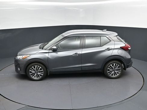 Used 2024 Nissan Kicks SV FWD image 32