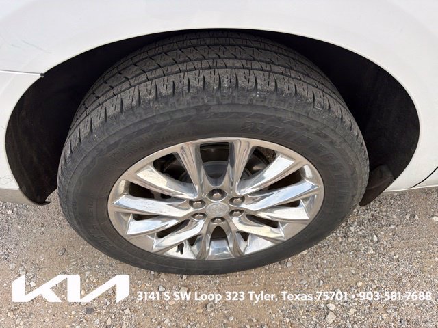 Used 2019 Buick Enclave Essence FWD image 12