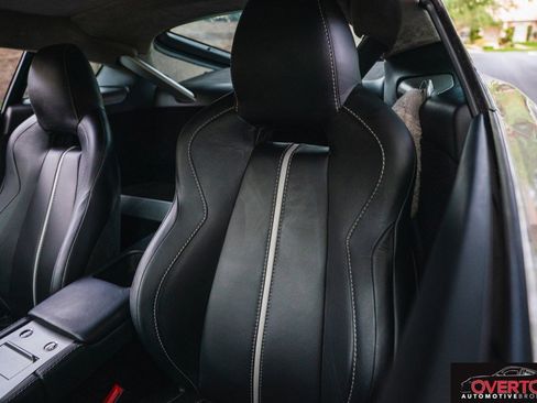 Used 2017 Aston Martin V12 Vantage S image 23